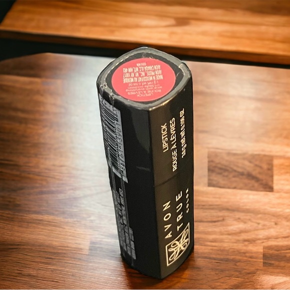 2/$22 NEW Sealed AVON Wine With Everything True Color Lipstick 3.0 g - Picture 3 of 3